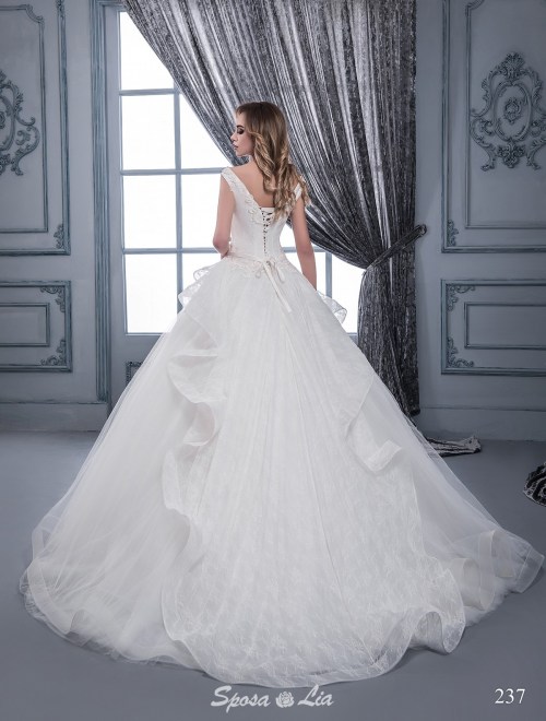 https://www.sposa-lia.com/images/stories/virtuemart/product/237       (3).jpg